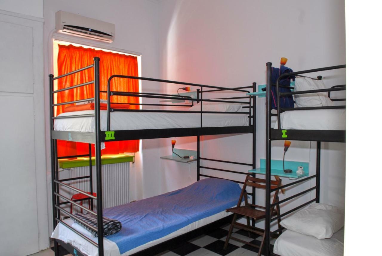 Chameleon Youth Hostel Athens Exterior photo