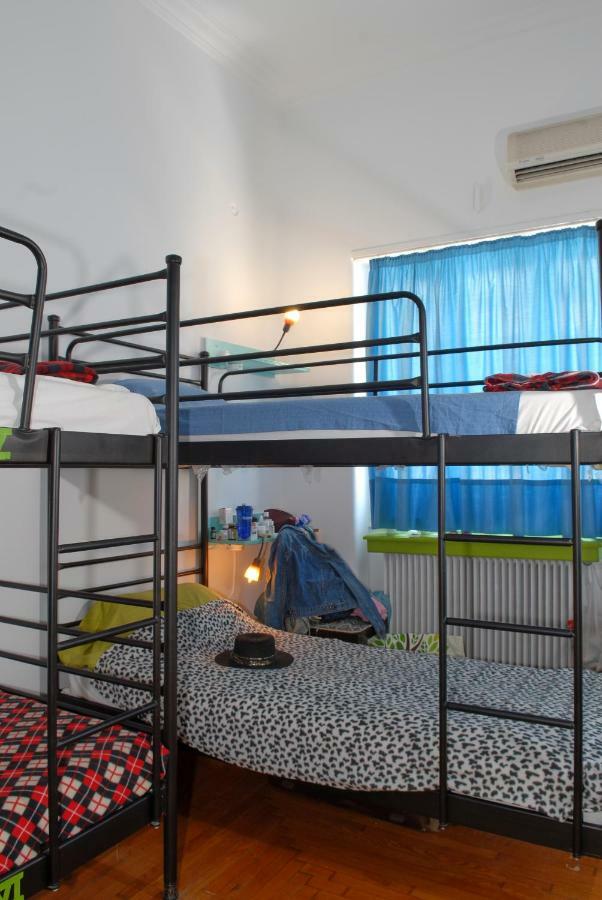 Chameleon Youth Hostel Athens Exterior photo